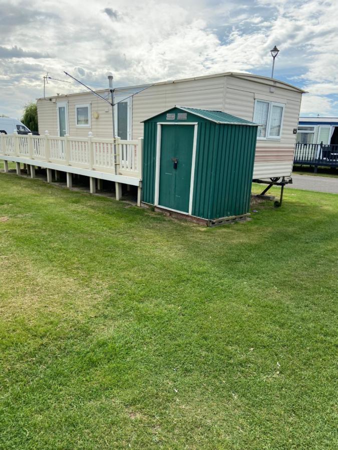 I13 The Chase Caravan Park Ingoldmells Buitenkant foto